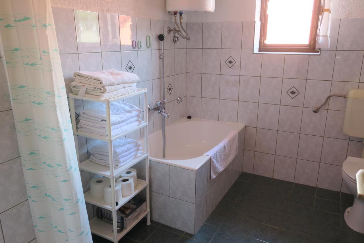 Mesic Apartment Сень Екстер'єр фото