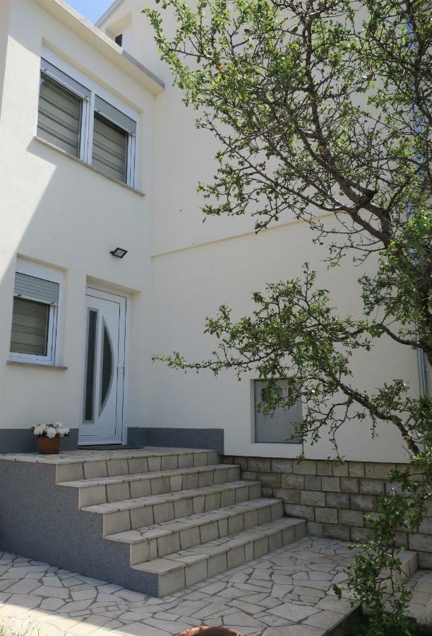 Mesic Apartment Сень Екстер'єр фото